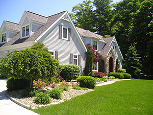 Landscapers and Lawncare Services in Evansdale, IA
